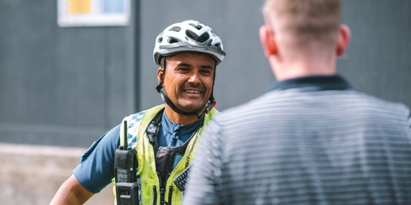 PCSO talking to a member of the public